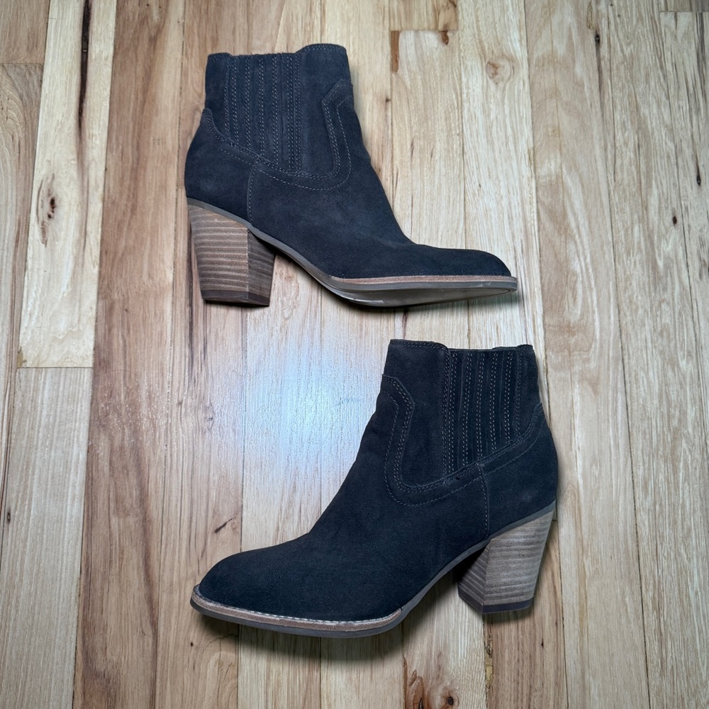 Dolce Vita Jenna Suede Western Chelsea Ankle Boot
